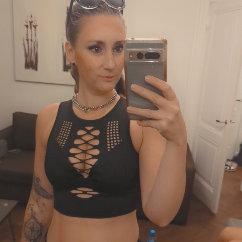 Black Sleeveless Crop Top